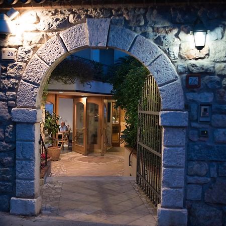 Hotel Venezia Malcesine Buitenkant foto