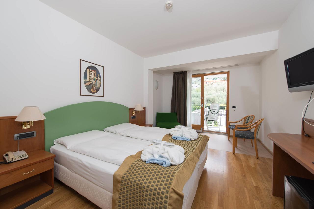 Hotel Venezia Malcesine Buitenkant foto